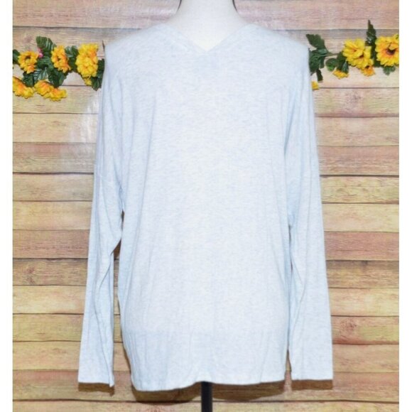 Cabi Ladies M Light Gray Silver Long Sleeve Knit Top V-Neck Stretch Ribbed - Picture 4 of 7
